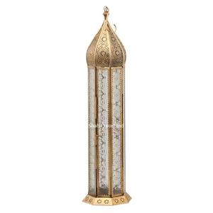 Linterna de vela alta de hierro y vidrio de diseño impresionante, acabado de oro antiguo para el hogar y el jardín, linterna colgante decorativa - Product Image 2