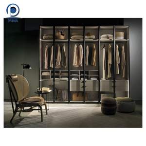Prima Walk in Closet descubre <span class=keywords><strong>un</strong></span> remanso de tranquilidad y estilo, donde todo está bellamente <span class=keywords><strong>en</strong></span> su <span class=keywords><strong>lugar</strong></span> correcto. - Product Image 2