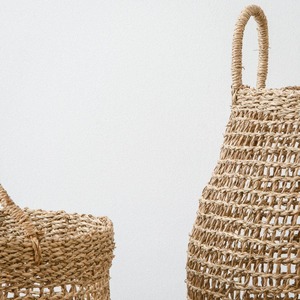Round <b>woven</b> <b>basket</b> made of sea grass, Mera brand, with a handle - Product Image 3