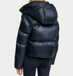 Dernière mode, veste d'hiver à manches longues, respirante, de haute qualité, chaude, grande taille, vente en gros, service OEM, veste matelassée courte pour femmes - Product Image 6