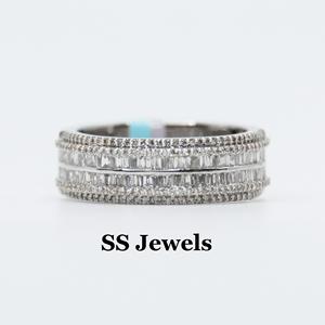 Bague Statement Unisexe en Argent 925 avec Moissanite VVS, Double Rangée de Baguettes, Plaqué Rhodium, Sertissage Canal, Style Hip Hop, 8,00g - Product Image 1