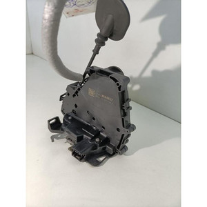 Serrure arrière gauche RENAULT Captur Série 825031538R H4D450 (19>) - Product Image 2