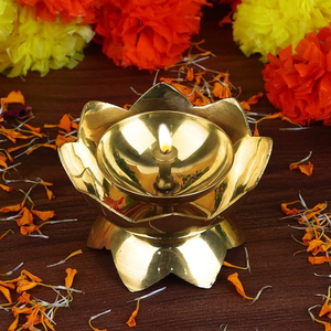 Elegancia flor de loto forma latón Akhand Diya Metal Diya tradicional indio festivo Diwali Puja Mandir decoración del hogar Diya - Product Image 2