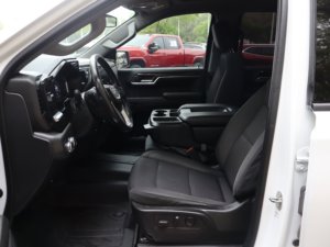 GM_C Sierra 1500 Elevation RWD 2022 Usada en Buen Estado - Product Image 4