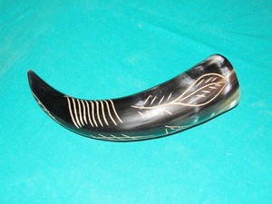 Corneta Vikinga de Primera Calidad con Soporte, Corneta Real con Tema Vikingo Hecho a Mano, Precio al por Mayor - Product Image 3