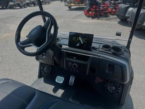 Chariot de golf électrique blanc 48V de qualité supérieure, surélevé, 4 places, tout-terrain, avec toit et pneus tout-terrain - Product Image 4