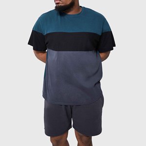 Vente en gros de vêtements d'été, nouvelle arrivée, ensembles pour hommes, t-shirt à manches courtes et shorts, couleur unie, vêtements pour hommes, ensembles pour hommes - Product Image 3