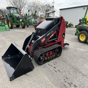 รถตักล้อยางขนาดเล็ก Toro TX525 พร้อมบุ้งกี๋ สำหรับงานก่อสร้างในฟาร์ม - Product Image 1