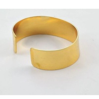 Bracelet en laiton oxydé plaqué or poli, sculpture moderne, bijoux faits à la main, cadeau de mariage traditionnel pour femme, artisanat