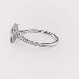 Anillo de Compromiso y Boda con Diamante Cultivado en Laboratorio con Corte Princesa Certificado por IGI, Halo y Banda Pavé en Oro Amarillo/Blanco y Oro Rosa de 14K - Product Image 3