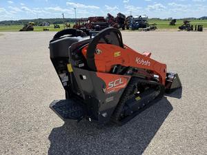 2022 Kubota SCL1000 Mini Minicargadora Tipo sobre orugas con motor de cargador frontal y componentes del núcleo de la bomba - Product Image 5