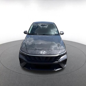 HYUNDAI ELANTRA SEL 2024, berline à faible kilométrage, traction avant - Product Image 1