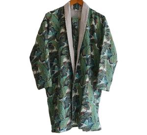 Manteau court à capuche léger pour femmes veste ethnique feuille bloc imprimé avant ouvert hiver fête porter robe lettre motif Style - Product Image 1