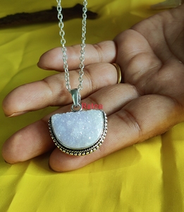 Colgante clásico de Plata de Ley 925 con piedras preciosas Druzy seductoras, colgantes y dijes finos al por mayor - Product Image 2