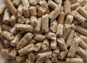 Granulés de bois de pin et de chêne de qualité supérieure, briquettes, combustible en bâtonnets, taille 6 mm 8 mm, faible teneur en cendres, haute densité, emballage personnalisé, approvisionnement pour une utilisation mondiale - Product Image 5