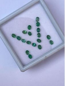 Gema de Esmeralda Natural de Alta Calidad, Piedra Preciosa Verde de 2.70 CTS 3x4, Piedra Suelta para Diseño de Joyería Personalizada - Product Image 3