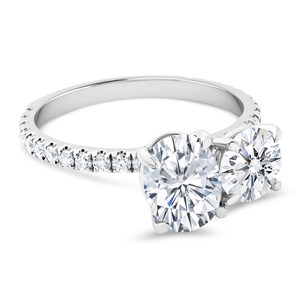 Bague de mariage en diamant de laboratoire de coupe ovale et ronde en or massif 10 carats - Product Image 2