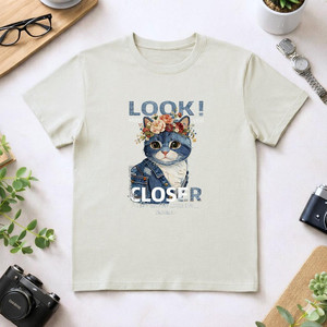 T-Shirt Unisex 100% Cotone Stile Casual con Stampa Personalizzata di Rose, Taglia 2XL, 210GSM, Metodo di Stampa DTG - Product Image 1