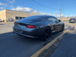 Bentley Continental 2022 d'occasion en excellent état - Product Image 2