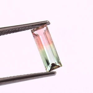 Baguette de turmalina bicolor de calidad AAA de 1,1 Ct, piedras preciosas sueltas naturales para la fabricación de joyas - Product Image 3