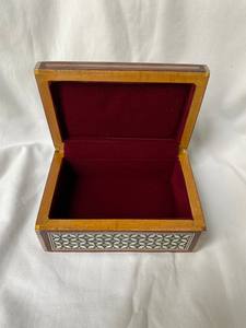 Functional Mother of Pearl <b>Jewellery</b> Box Quality Craftsmanship for Wholesale Markets - Product Image 4