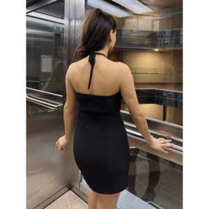 Mini-robe Ottoman Rose à détails, col halter, taille naturelle, tissu respirant - Product Image 4