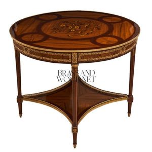 Mesa de Entrada Clásica de Lujo con Incrustaciones de Madera y Detalles de Latón - Product Image 2