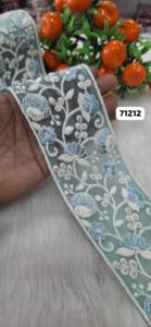 Bordado floral hecho a medida en muchas formas de color en diseños étnicos para diversos fines en Gran ancho para fines de reventa - Product Image 5