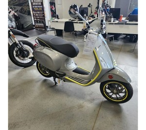 NOUVEAU Scooter-Moto Vespa Elettrica 2026, <span class=keywords><strong>70</strong></span> km/h (45 MPH) - Product Image 6