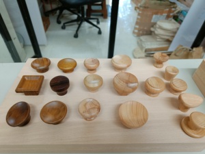 Poignée multifonctionnelle en bois pour armoires, commodes, cuisine, salle de bain, salons, chambres à coucher en plein air-Design traditionnel - Product Image 4