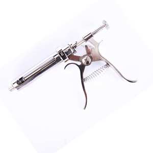 Seringue métallique vétérinaire facile à utiliser pour les médicaments destinés au bétail et à la volaille - Product Image 2