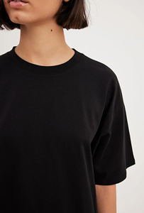 T-shirt femme surdimensionné à épaules tombantes 100% coton coupe ample décontracté haut de rue Logo personnalisé t-shirt à la mode uni - Product Image 4