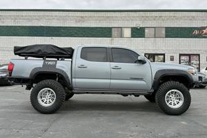 2020 TA-C0-MA TRD Off-Road Double Cab 4x4 ไมล์น้อย เครื่องยนต์สมบูรณ์ ระบบเกียร์ดี หลังคาซันรูฟแบบพาโนรามา ไฟหน้า LED พร้อมส่ง - Product Image 4