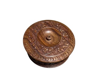 Boîte de rangement ronde en bois gravée à la main de luxe avec couvercle à prix abordable - Product Image 1