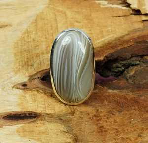 Anillo Ovalado de Ágata con Banda en Plata de Ley 925, Joyería Hecha a Mano, Regalo para Ella - Product Image 3