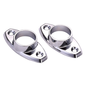 Soporte de barra de cortina de metal con base ovalada - Product Image 1