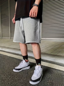 Shorts décontractés pour hommes à rayures avec taille élastique légers pour l'été avec poches rayures verticales athlétiques pour l'entraînement en salle de sport - Product Image 4