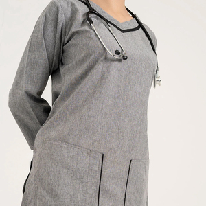 Traje de exfoliación de hospital con cuello en V de contraste sin arrugas/conjunto de uniformes estirables con nombre personalizado de alta calidad/uniformes de enfermería para mujeres - Product Image 6