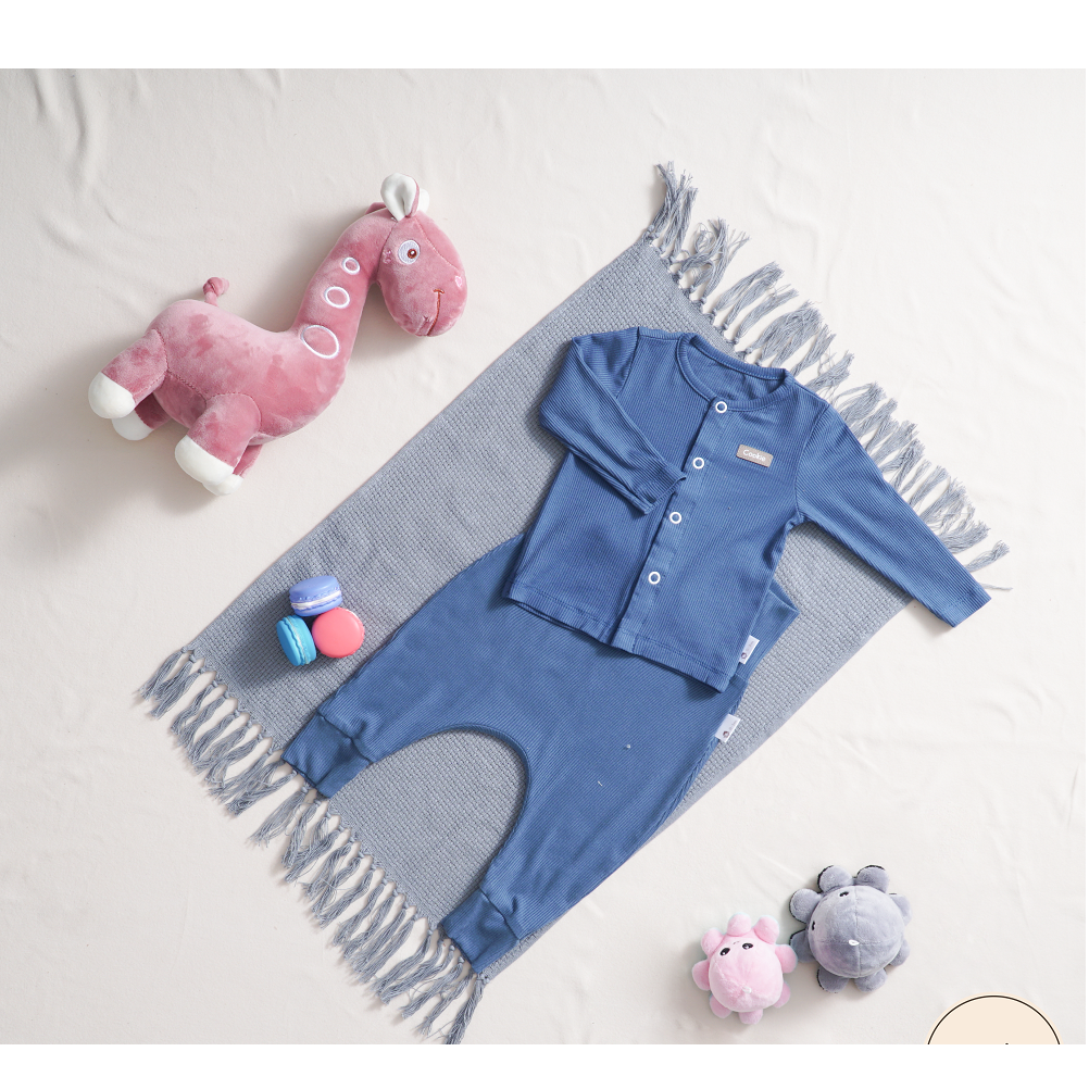 Безопасный мягкий дышащий трикотажный тканевый комплект для новорожденных в стиле унисекс с длинными рукавами и пуговицами CF 0-6 месяцев