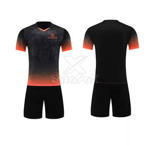 Nouvelle conception, uniforme de football léger et respirant, uniformes de football personnalisés pour l'entraînement - Product Image 3