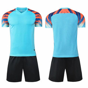 Conjunto de ropa de fútbol personalizada para hombres y niños Camiseta de fútbol de manga corta y chándal Ropa deportiva para niños y adultos - Product Image 5