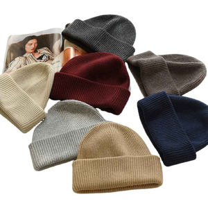 Gorro de invierno de algodón 2025 de alta calidad 100%, tamaño personalizable, bordado 3D, gorro liso OEM para playa/uso comercial hecho - Product Image 2