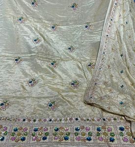 Designer moderne non cousu brodé à la main belles femmes chères Indian Fashion-Forward Style traditionnel Protection solaire - Product Image 2