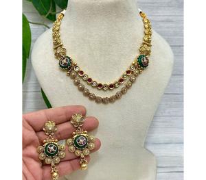 Conjunto de Collar y Pendientes Rajwadi de Diseño Radiante, Chapado en Oro de Primera Calidad, con Incrustaciones Finas de Kundan, Polki y Moissanita, Regalo Tradicional para Mujer - Product Image 3