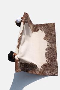 Tapis en laine touffeté à la main, bordure géométrique moderne, design ovale unique, adapté aux animaux de compagnie, antidérapant pour la décoration de pique-nique à la maison, vente en gros - Product Image 3