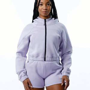 Conjunto de chándal de dos piezas para mujer, chaqueta con cremallera y pantalones cortos, ropa deportiva informal - Product Image 1