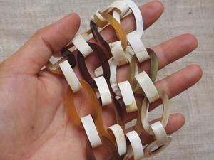 Collier de luxe en corne de buffle fait à la main, bijoux naturels et durables pour femmes, haute qualité - Product Image 3