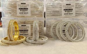 Elegante juego de brazaletes Rajwadi para mujer, ropa de novia, brazaletes de metal con piedras disponibles en varios colores para uso festivo en fiestas - Product Image 3