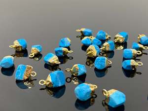 Colgante de turquesa cruda hecho a mano, joyería natural hecha a mano de 8-10mm | Colgante de piedra natal pequeña | Regalo único para mujeres y hombres - Product Image 4