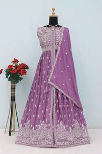 Nouvelle tendance vestimentaire élégante, salwar kameez en soie chinon avec des sequins et des broderies, fabricant de mode féminine au prix le plus bas - Product Image 5